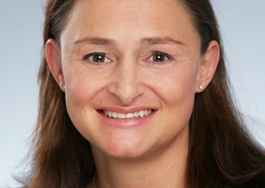 Dr  Annette Felderhoff Fischer